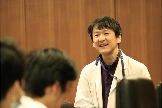 全球记疫｜“钻石公主”内幕吹哨人：恐惧让人不敢面对现实