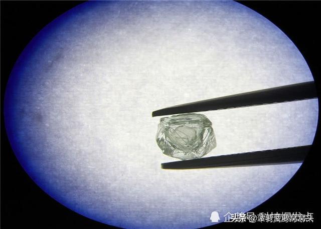 世界首颗！俄罗斯“套娃式”钻石被发现，价值难以估算！