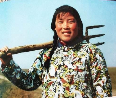 捡到价值10亿的钻石，主动上交国家，现在的文玩人，你做得到吗？