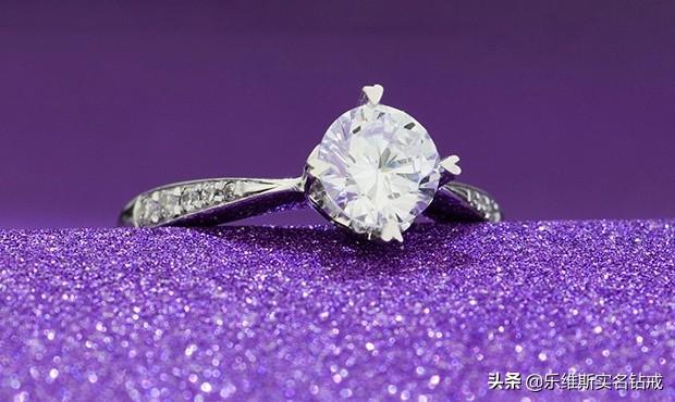 18k金钻石戒指真的超级百搭，感兴趣的看过来