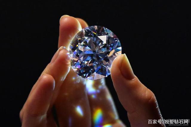 钻石颜色和净度哪个重要，哪个更影响价格