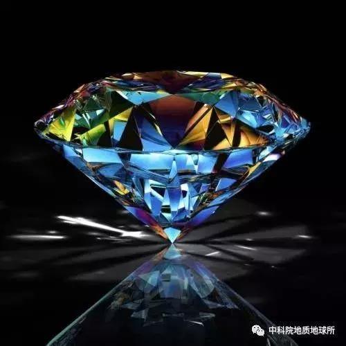 大家好，给大家介绍一下，这是钻石