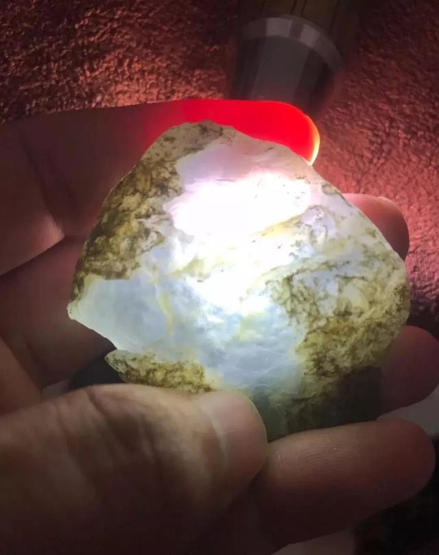 耀眼！这是翡翠还是“钻石”，突然分不清楚了