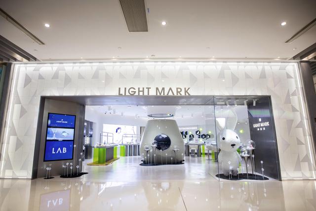 培育钻石品类崭露头角，「LightMark小白光」想让年轻人实现“钻石自由”