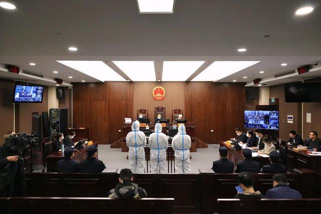 浙江温州：首例钻石走私案公开审理，走私钻石货值达2亿