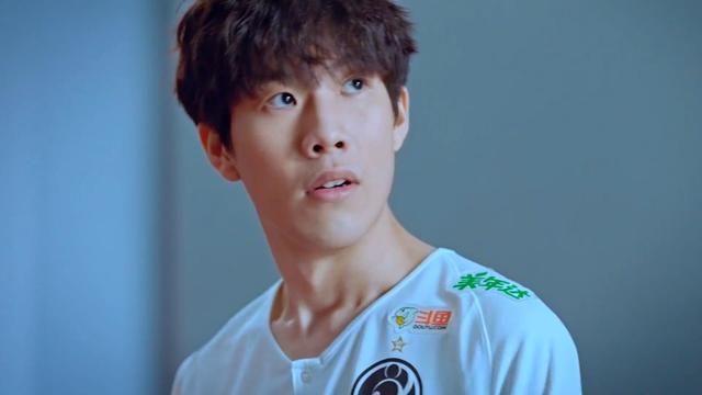 TheShy终于上钻石了！现已疯狂排位66局，曾打出人机式23连胜